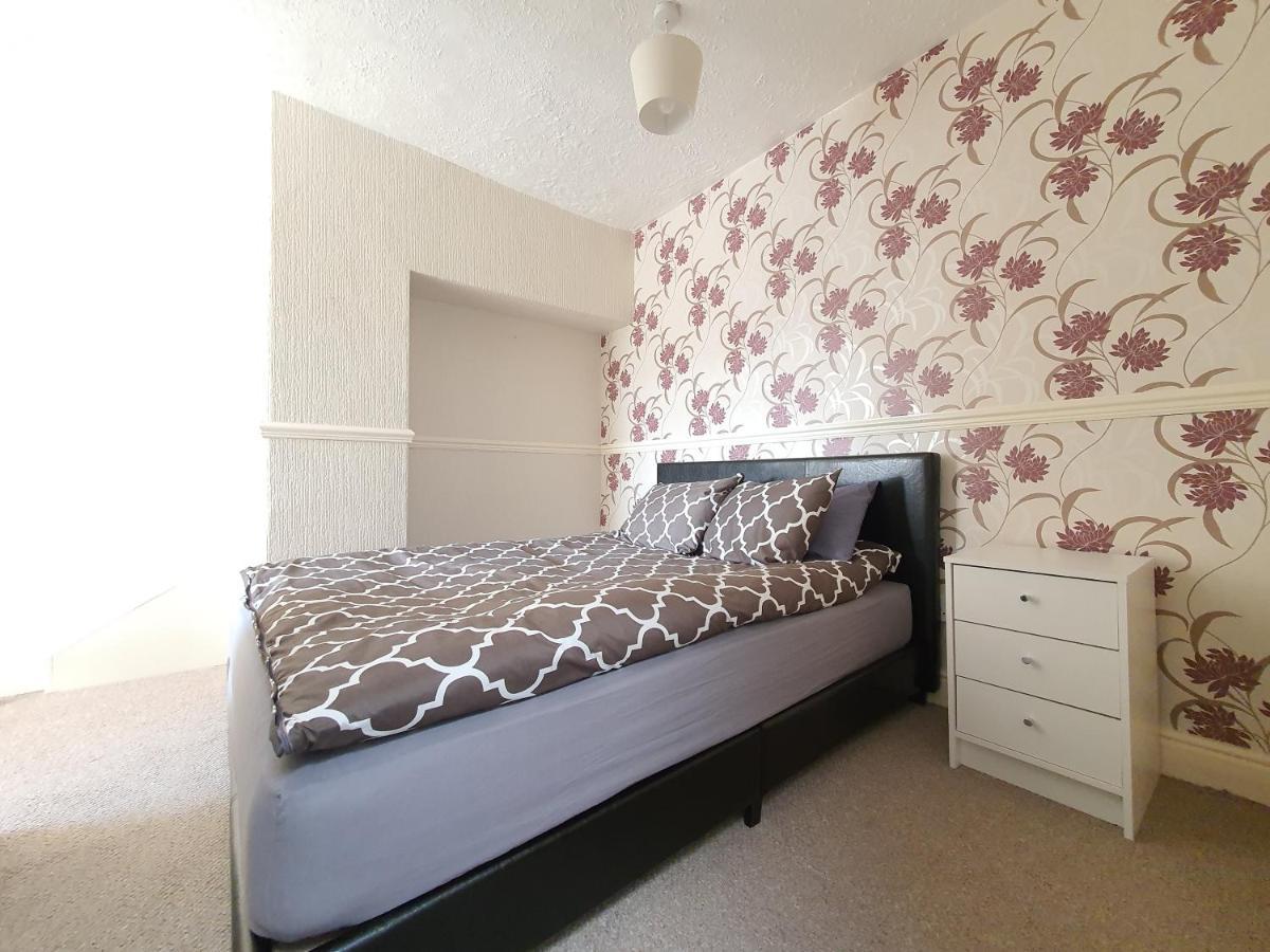 Villa Dysa Crystal House Blackpool Exterior foto